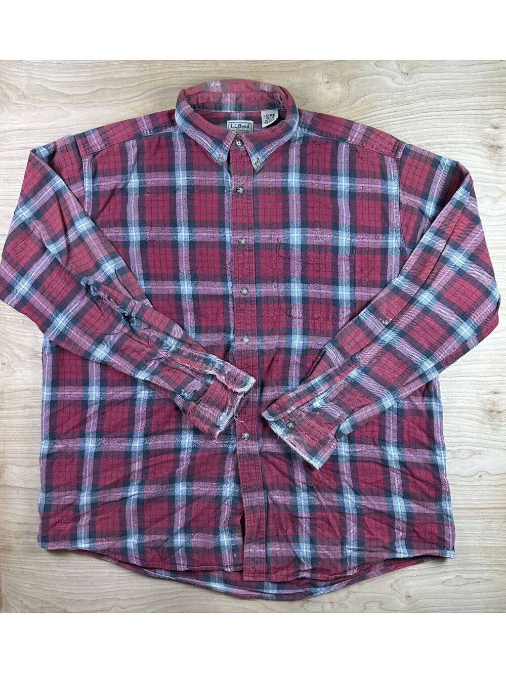 Vintage 2000s LL Bean flannel button up shirt plaid xlarge faded shredded soft
